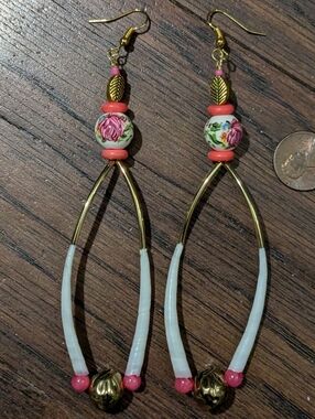 Shabby Rose Dentalium Shell Native American Earrings With Gold Beads